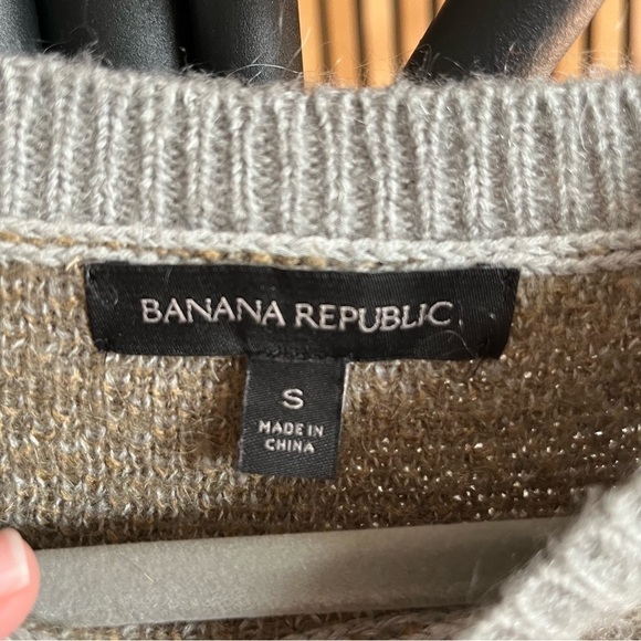 Banana Republic Women's Wool Blend Camouflage Knit Sweater - Size S - Picture 3 of 4